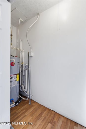 909 La Marche Dr, Jacksonville, FL 32205