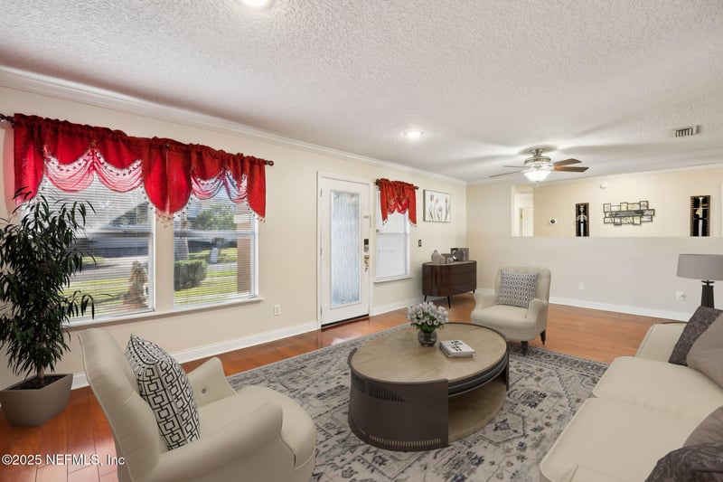 86111 Cartesian Pointe Dr, Yulee, FL 32097