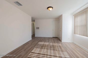 1749 Merivale Rd, Jacksonville, FL 32208