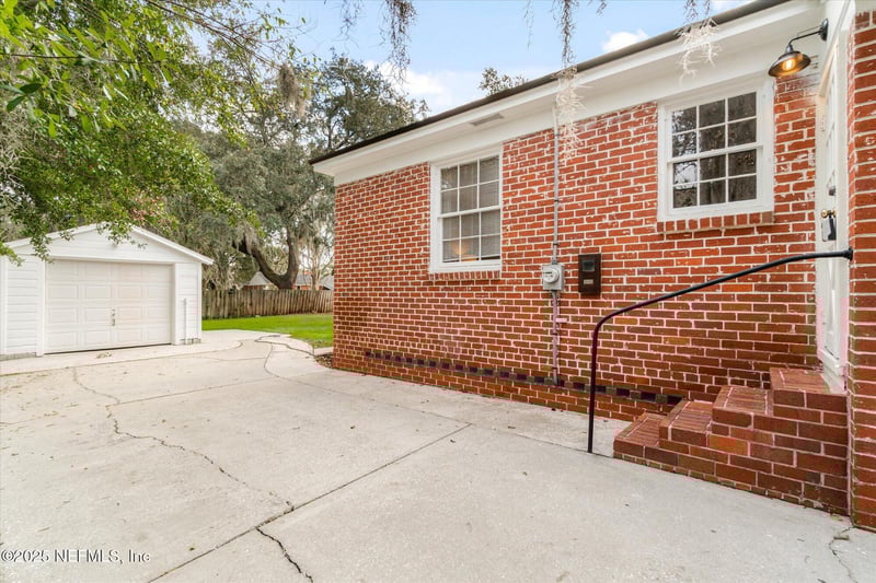 3943 Gadsden Rd, Jacksonville, FL 32207