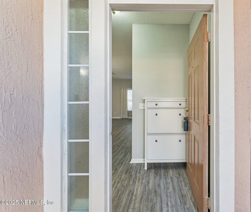 877 Southern Creek Dr, St Johns, FL 32259