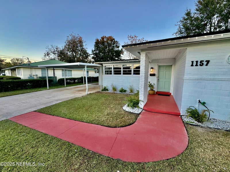 1157 Gunka Rd, Jacksonville, FL 32216