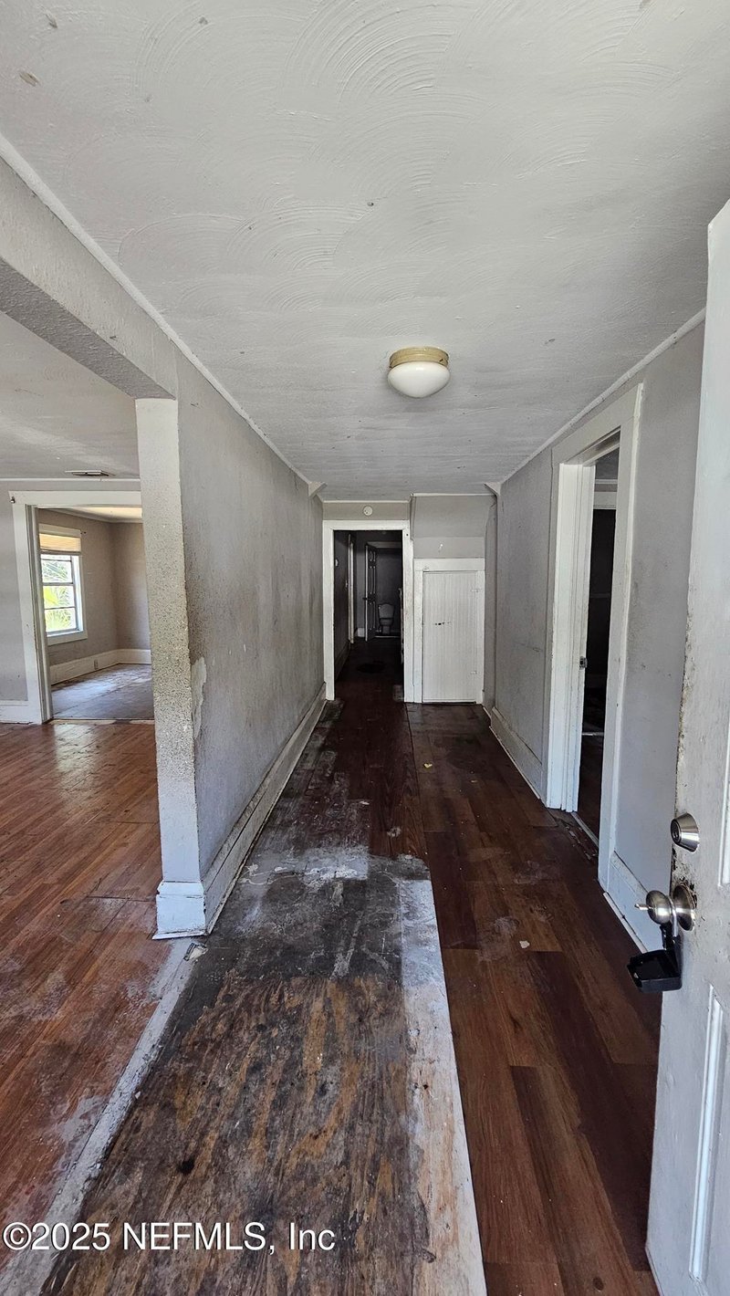 1438 Van Buren St, Jacksonville, FL 32206