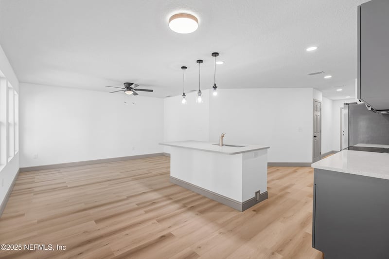 47 Hutchinson Rd, Jacksonville, FL 32220