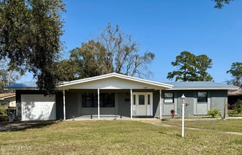 5445 Glorianne Dr, Jacksonville, FL 32207