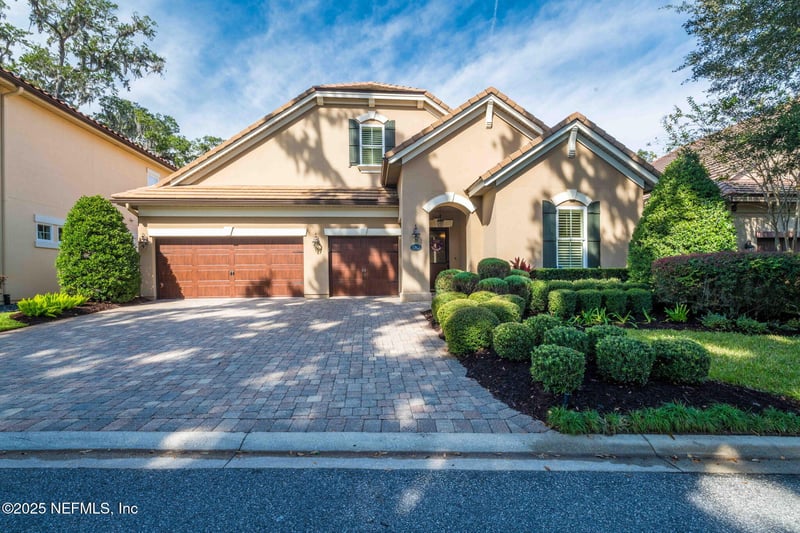 1363 Heritage Manor Dr, Jacksonville, FL 32207