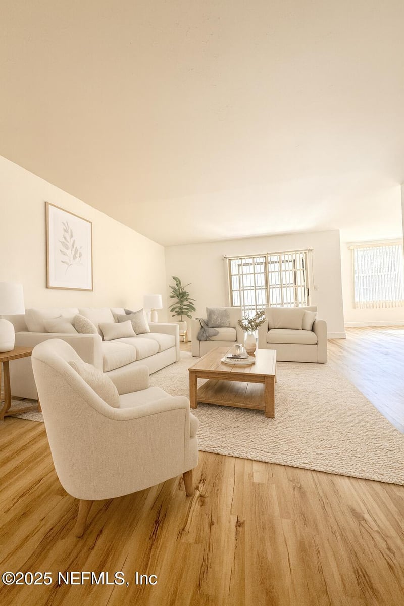 4323 Plaza Gate Ln #102, Jacksonville, FL 32217