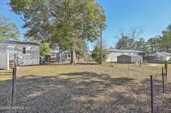 6756 Andrews St, Glen St Mary, FL 32040