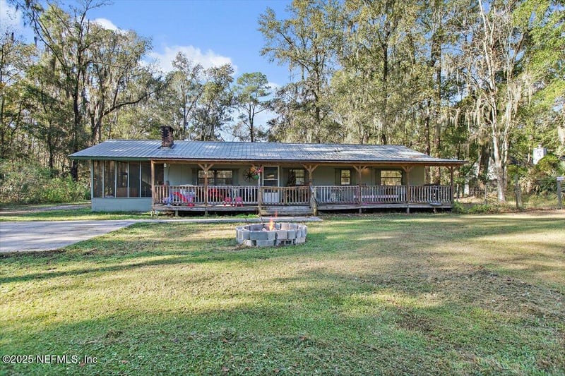 45077 Clemmons Rd, Callahan, FL 32011