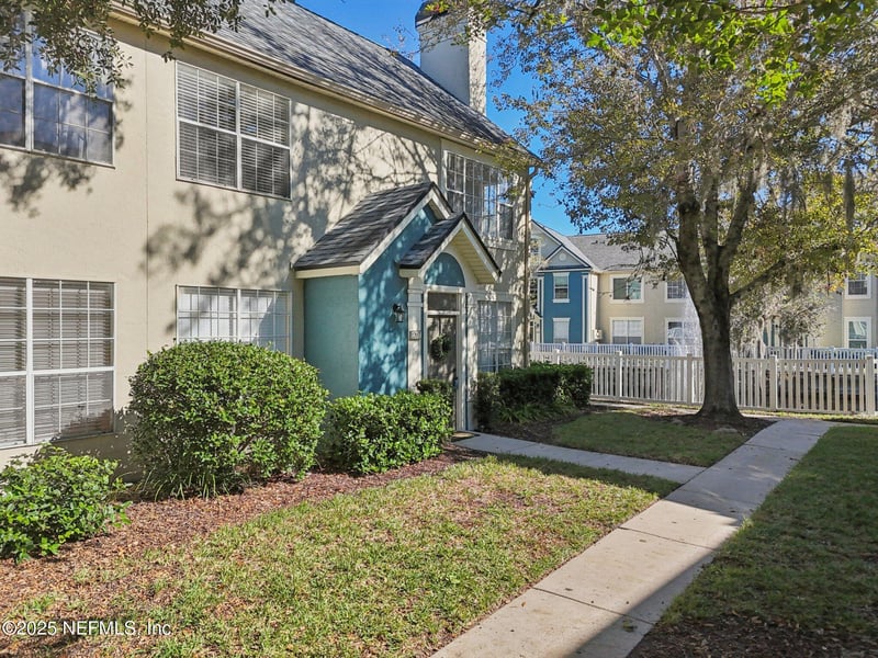 13700 Richmond Park Dr #1207, Jacksonville, FL 32224