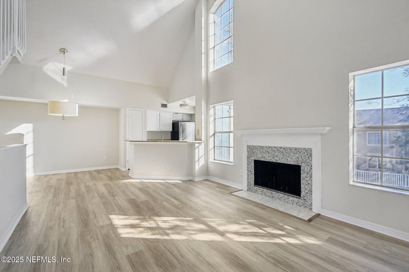 13700 Richmond Park Dr #1207, Jacksonville, FL 32224