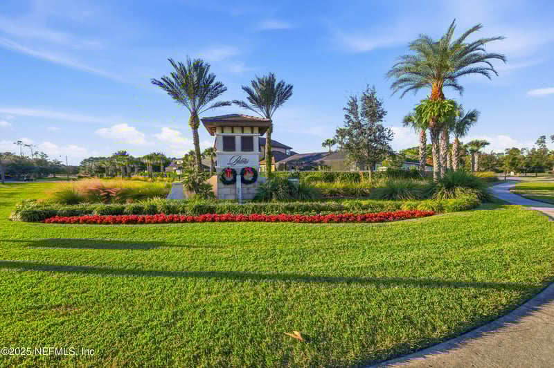 162 Queensland Cir, Jacksonville, FL 32081