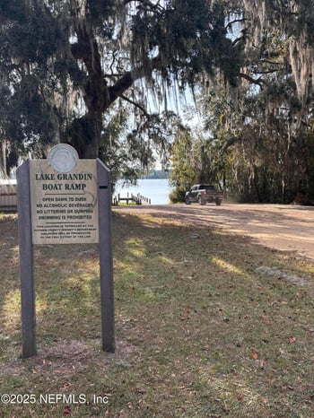 Jernigan St, Interlachen, FL 32148