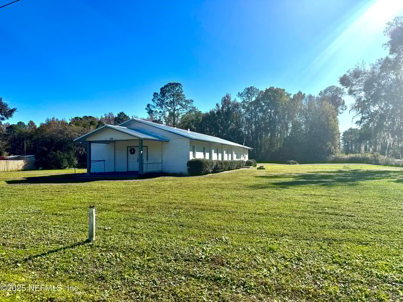 101 Sesame St, Palatka, FL 32177