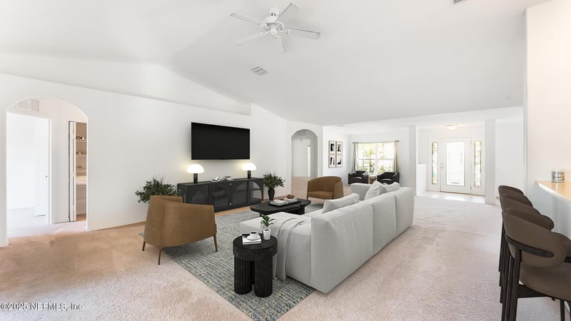 8 White Hurst Ln, Palm Coast, FL 32164