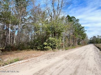 37125 Anna Marie Ln, Hilliard, FL 32046