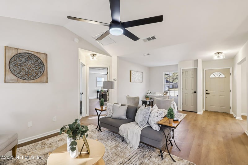 6683 Lana Ln, Jacksonville, FL 32244