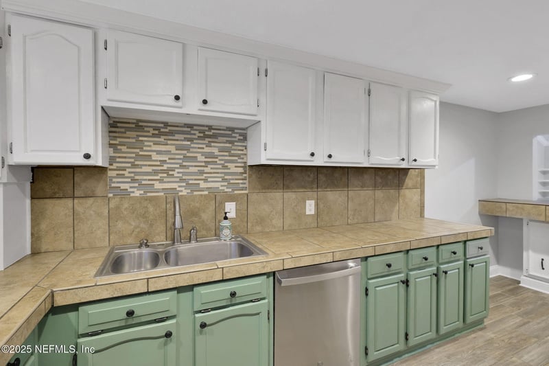 3452 Ride Ct, Jacksonville, FL 32223