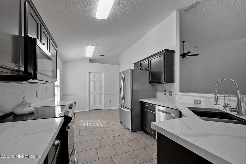 3204 Carlotta Rd, Middleburg, FL 32068