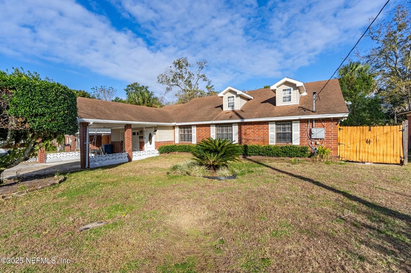 5741 Lake Lucina Dr, Jacksonville, FL 32211