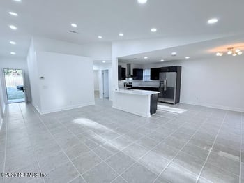 2160 Rothbury Dr, Jacksonville, FL 32221