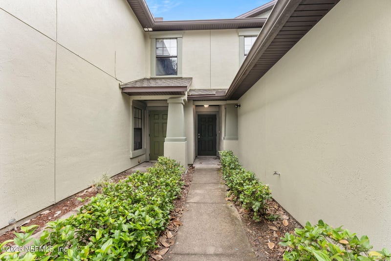 4701 Playschool Dr, Jacksonville, FL 32210