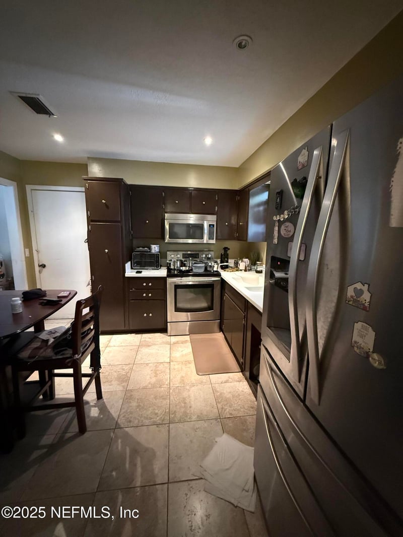 3976 Raintree Rd, Jacksonville, FL 32277