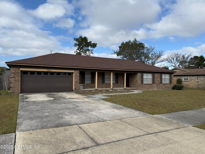 3976 Raintree Rd, Jacksonville, FL 32277
