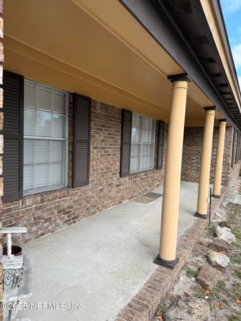 3976 Raintree Rd, Jacksonville, FL 32277