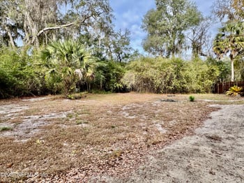 25025 101st Ave, Hawthorne, FL 32640