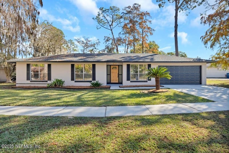 1647 Windy Oaks Dr, Jacksonville, FL 32225