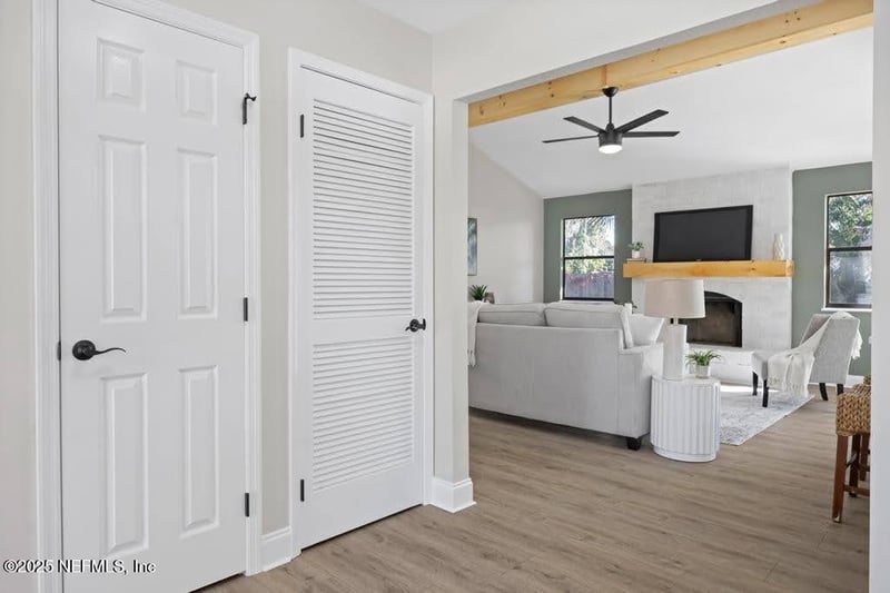 1647 Windy Oaks Dr, Jacksonville, FL 32225