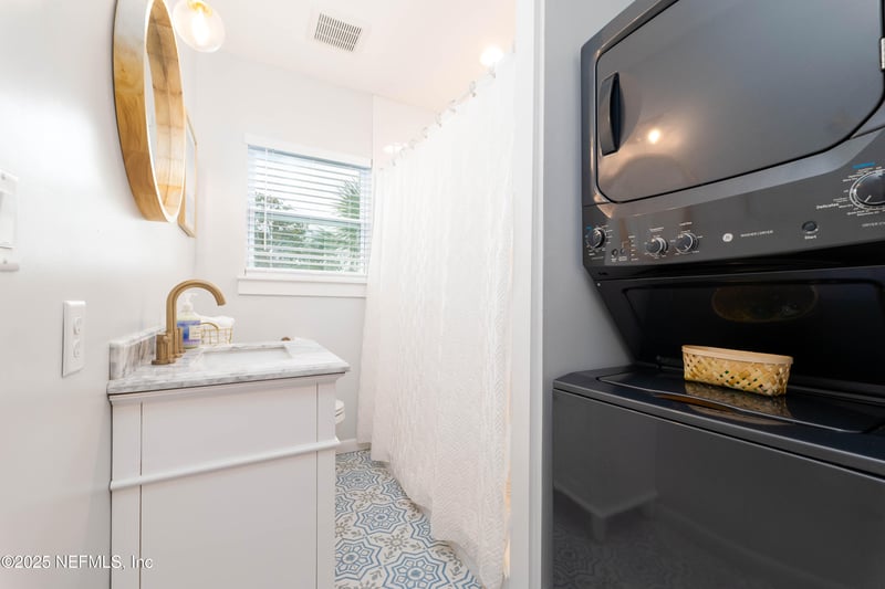 404 Margaret St, Neptune Beach, FL 32266