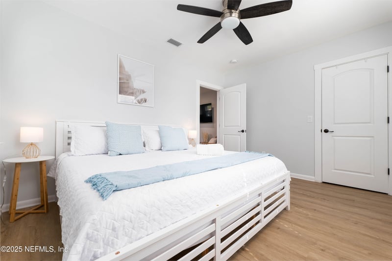 404 Margaret St, Neptune Beach, FL 32266