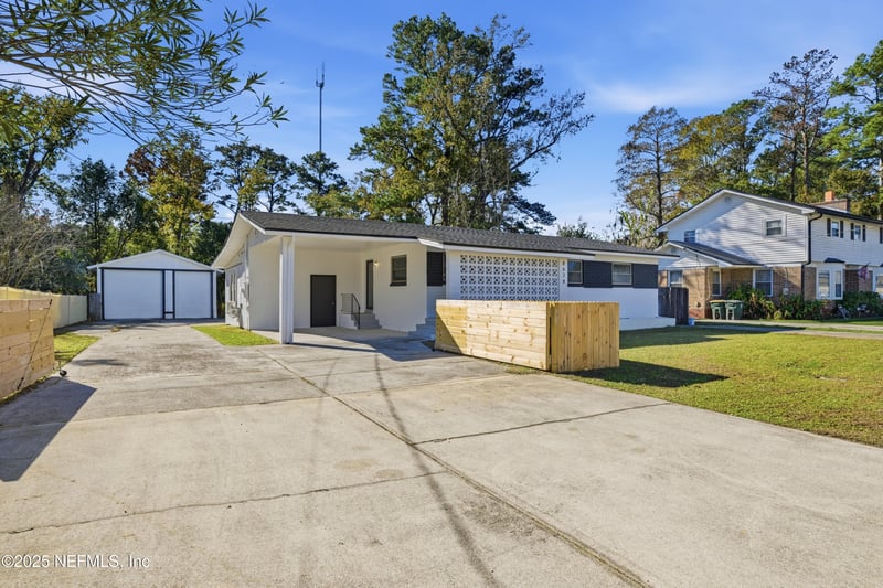 8628 Blarney Stone Ct, Jacksonville, FL 32216