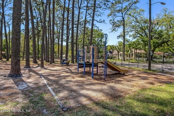 1364 Pinegrove Ct, Jacksonville, FL 32205