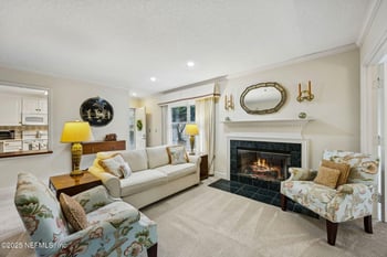 4512 Middleton Park Cir, Jacksonville, FL 32224