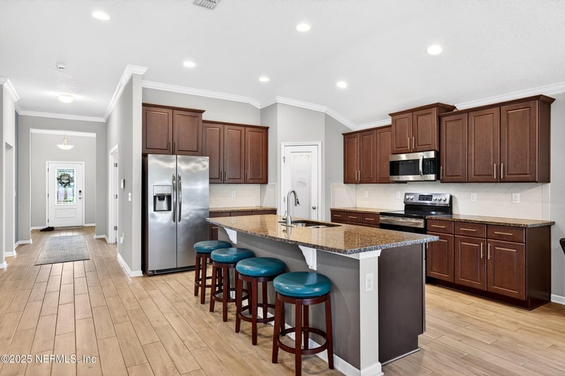 138 Hummingbird Pl, Palm Coast, FL 32164