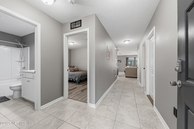 12361 Cherry Bluff Dr, Jacksonville, FL 32218