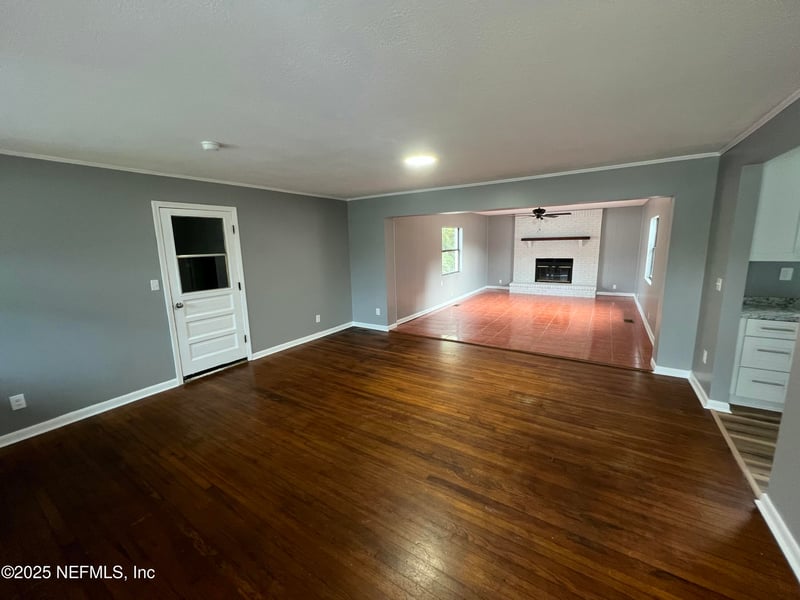 3609 Cesery Blvd, Jacksonville, FL 32277