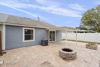 4132 Stillwood Dr, Jacksonville, FL 32257