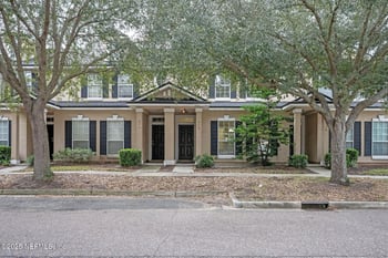 512 Hopewell Dr, Orange Park, FL 32073