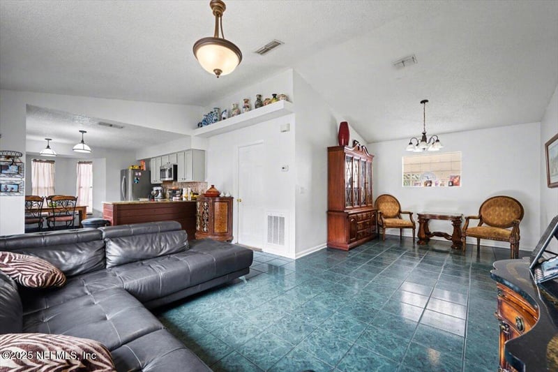 2529 Americas Cup Cir, Jacksonville, FL 32233