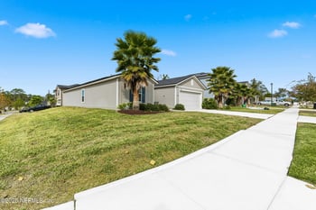 1064 Bear Claw Ln, Orange Park, FL 32065