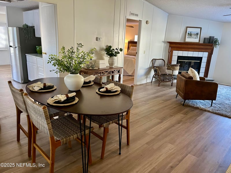 2160 Glen Gardner Dr, Jacksonville, FL 32246