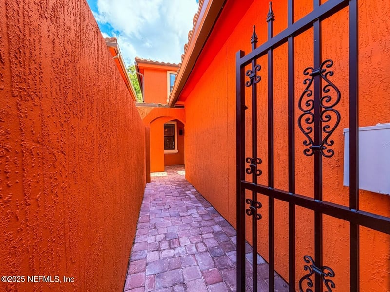 8861 Amalfi Ct, Jacksonville, FL 32217