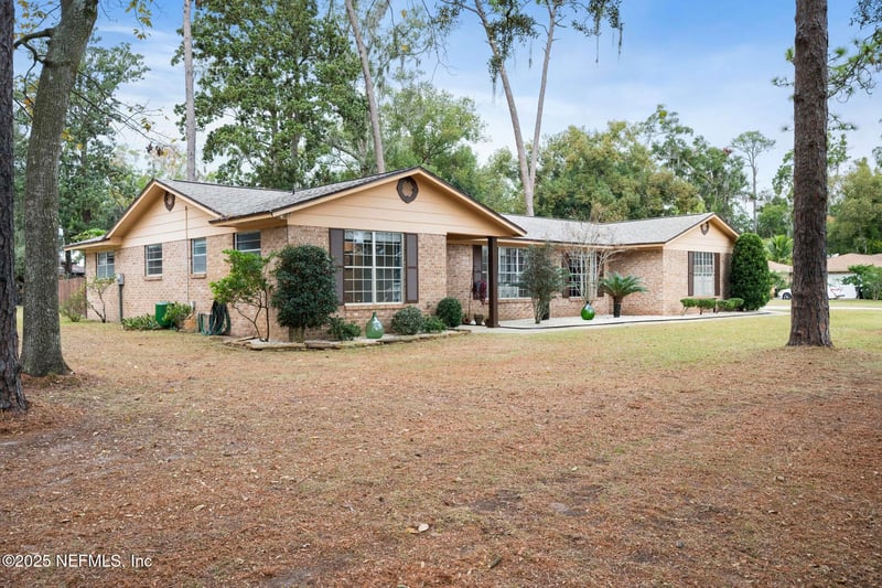 2050 Foxwood Dr, Orange Park, FL 32073