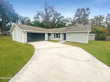 3205 Cormorant Dr, Jacksonville, FL 32223