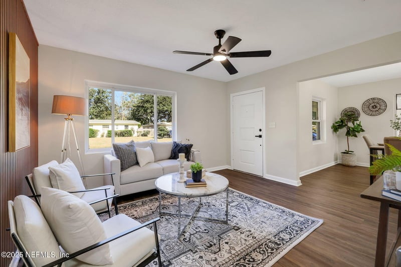 6240 Sage Dr, Jacksonville, FL 32210