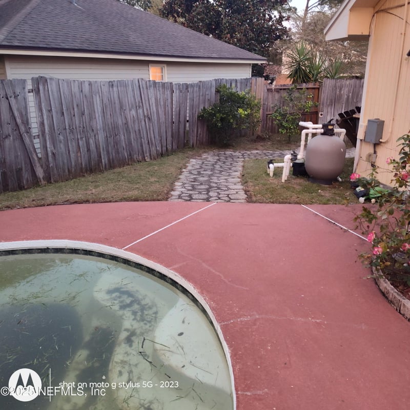 8470 Sand Point Dr, Jacksonville, FL 32244